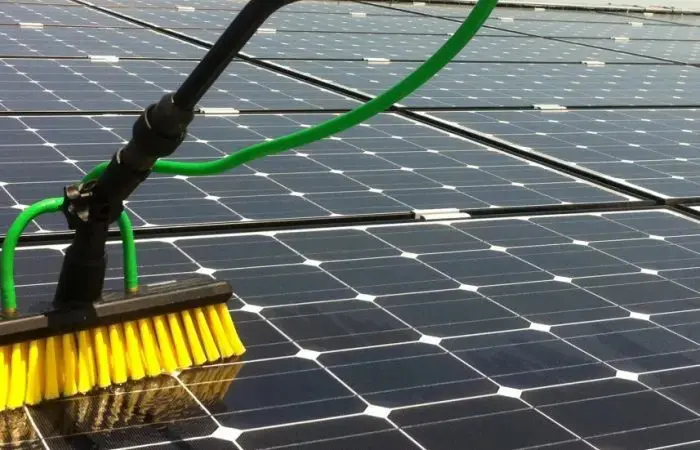 découvrez l'importance de l'entretien photovoltaïque pour optimiser le rendement de vos panneaux solaires. apprenez les meilleures pratiques et conseils pour prolonger leur durée de vie et garantir une production d'énergie efficace.