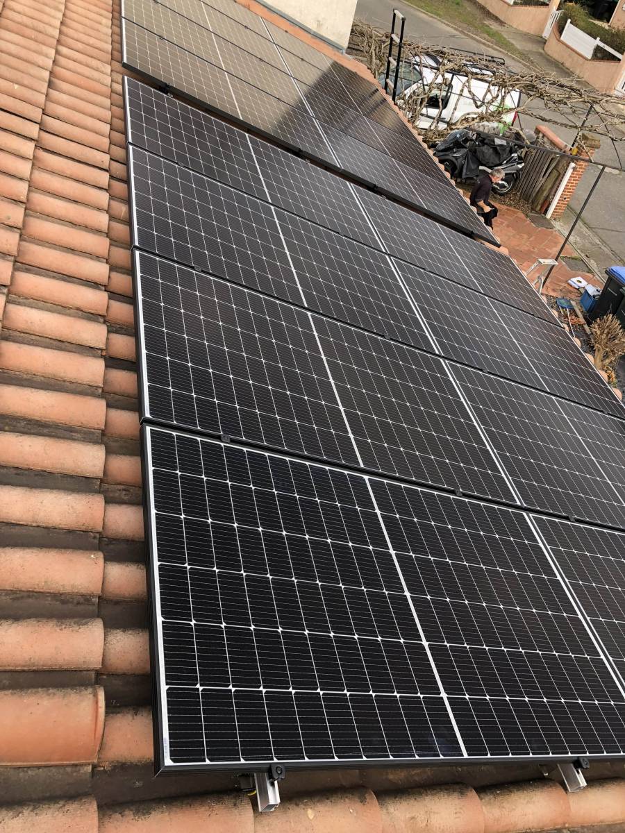 d&eacute;couvrez les erreurs courantes &agrave; &eacute;viter lors de la revente d'&eacute;lectricit&eacute; solaire. optimisez vos revenus et maximisez votre investissement gr&acirc;ce &agrave; nos conseils pratiques et notre expertise sur le march&eacute; de l'&eacute;nergie solaire.