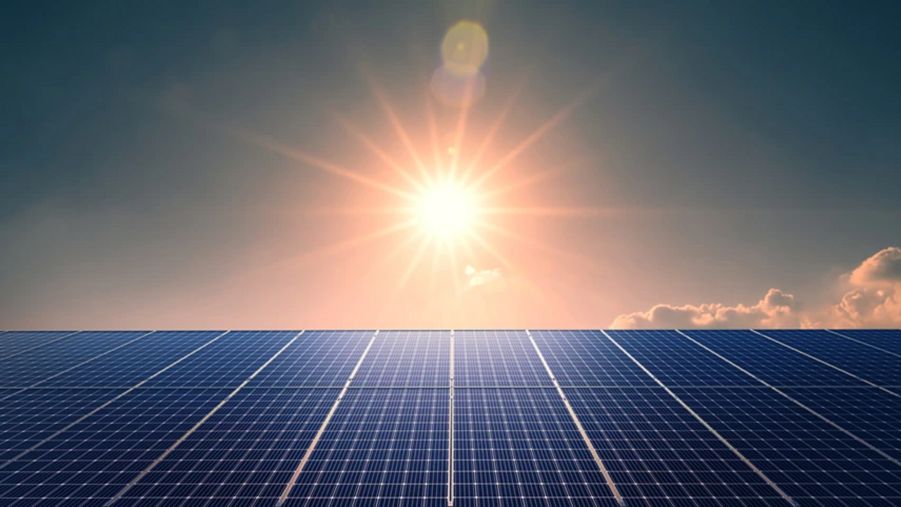 d&eacute;couvrez l'&eacute;tat solaire en france en 2025, une analyse des tendances et des avanc&eacute;es de l'&eacute;nergie solaire dans le pays, ainsi que son impact sur l'environnement et l'&eacute;conomie.