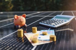 découvrez comment bénéficier des financements et aides de maprimerénov' pour vos projets d'installation solaire. maximisez vos économies d'énergie et réduisez votre empreinte carbone grâce à des subventions adaptées à vos besoins.