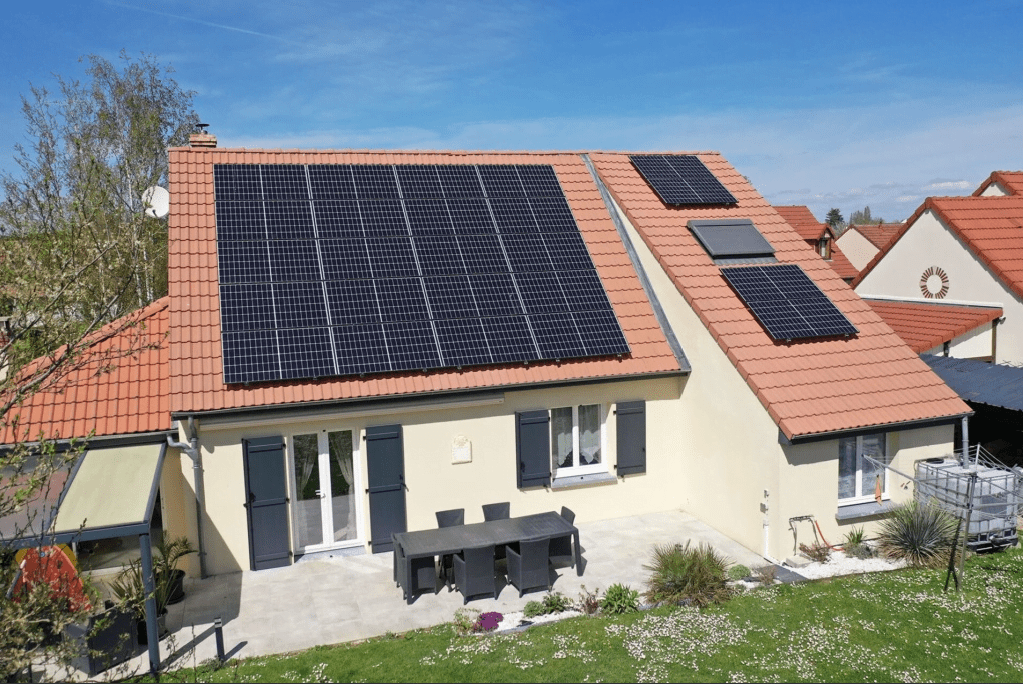 découvrez notre service d'installation rge photovoltaïque, garantissant des solutions énergétiques durables et efficaces. profitez des aides gouvernementales et d'un savoir-faire reconnu pour transformer votre toiture en source d'énergie renouvelable.