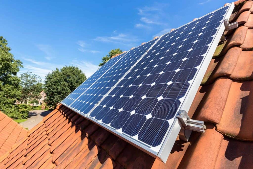 découvrez comment installer des panneaux photovoltaïques chez vous pour réduire votre facture d'électricité et contribuer à une énergie plus verte. profitez d'une source d'énergie renouvelable et rentable, tout en bénéficiant des aides disponibles.