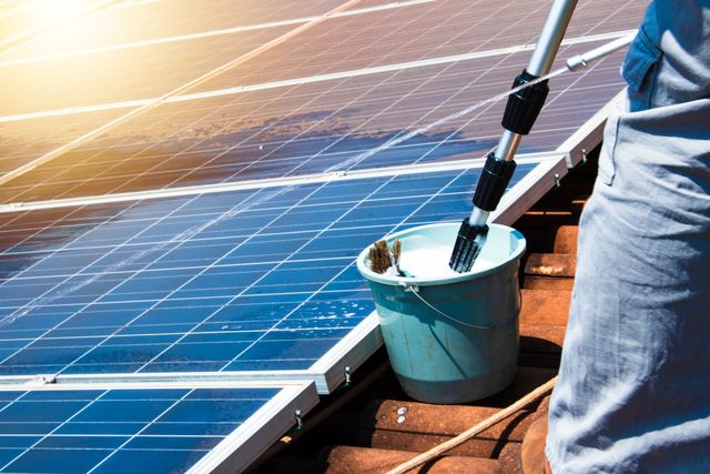 découvrez comment investir dans l'entretien de vos panneaux photovoltaïques pour maximiser leur efficacité et rentabilité. apprenez les meilleures pratiques et conseils pour protéger votre investissement tout en contribuant à la transition énergétique.